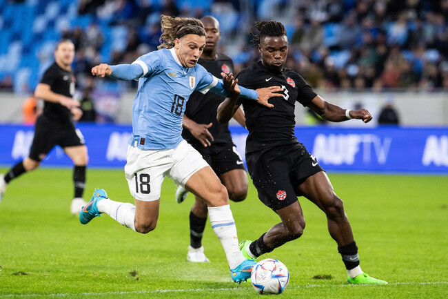 Màn so tài giữa Uruguay vs Canada