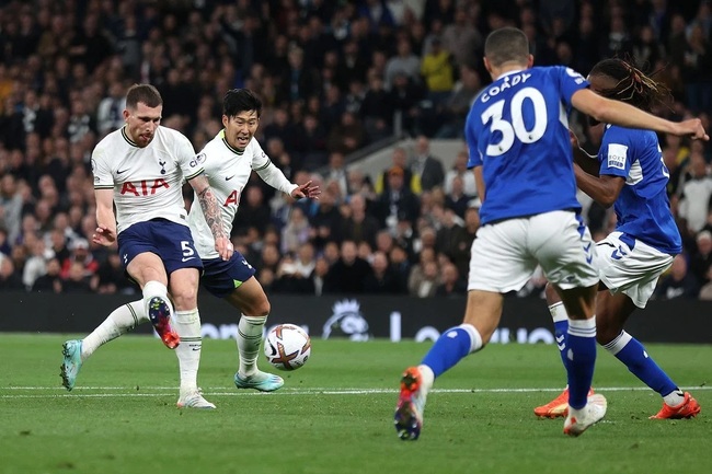 Màn so tài giữa Tottenham vs Everton